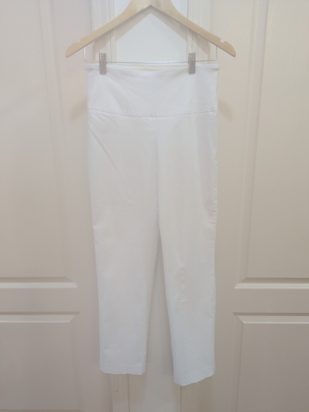 "UP" brand with Tummy control  High-Waist White Womens Stretch Crop Pants